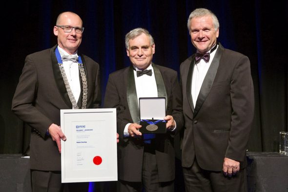 20160429_News_IPENZFellowsAchieversStrongHERALinks_HERA william-pickering-recipient