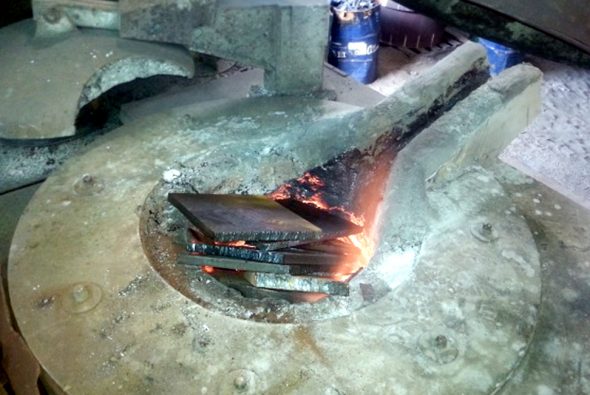 20161107_News_LetsNotWasteWasteHeat-BigLathe_INDEV induction-furnace-agprice