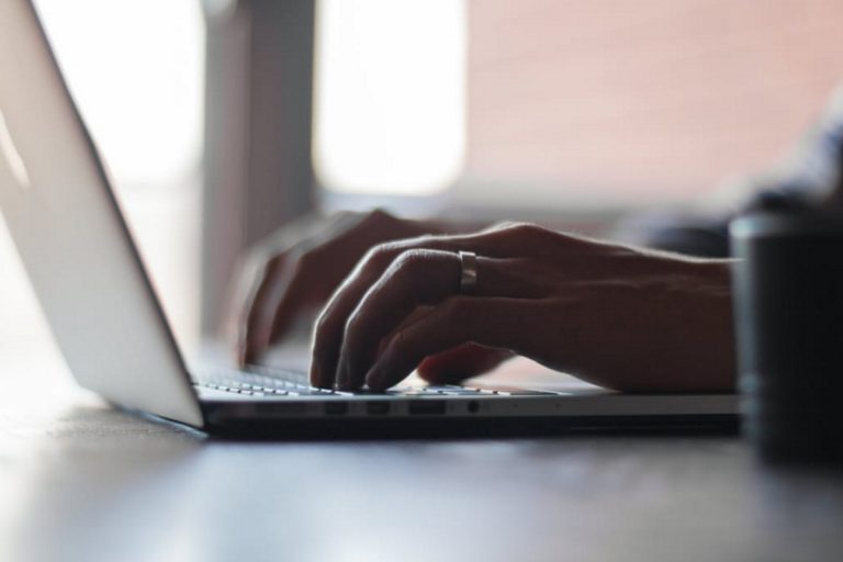 20170407_ThinkTank_WellFoundedToBeWellFunded_1200x800 computer-work